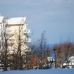 Strandstrasse - Fuehrt Auf Schoene Ostsee-seebruecke Ostseebad Kühlungsborn