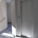 Strandstrasse - Fuehrt Auf Schoene Ostsee-seebruecke Apartmán