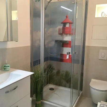 Strandstrasse - Fuehrt Auf Schoene Ostsee-seebruecke * Ostseebad Kühlungsborn