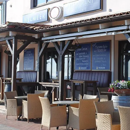 Apartament Strandstrasse - Fuehrt Auf Schoene Ostsee-seebruecke *