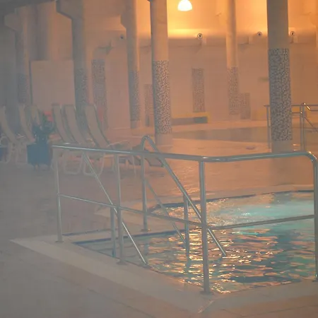 Strandstrasse - Fuehrt Auf Schoene Ostsee-seebruecke Kühlungsborn