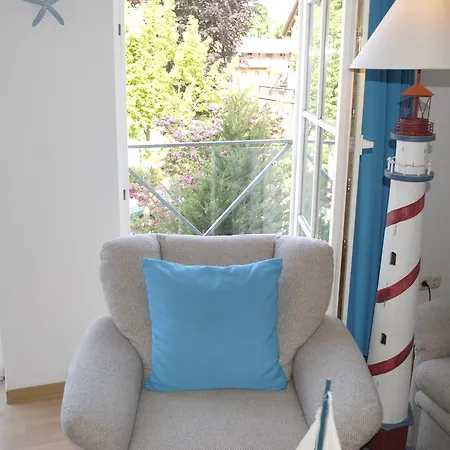 Strandstrasse - Fuehrt Auf Schoene Ostsee-seebruecke Apartament *