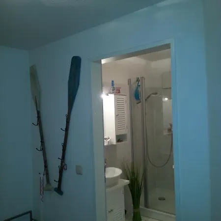 Lägenhet Strandstrasse - Fuehrt Auf Schoene Ostsee-seebruecke