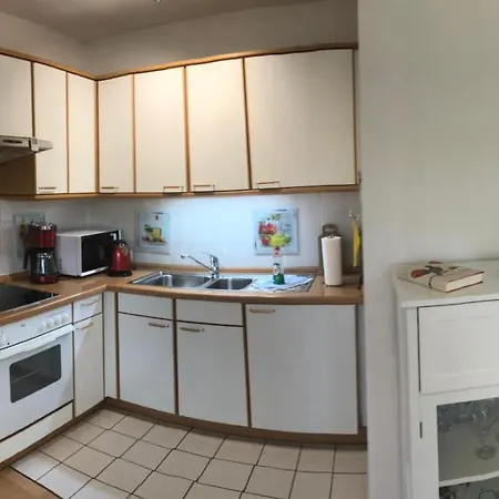 Lägenhet Strandstrasse - Fuehrt Auf Schoene Ostsee-seebruecke Ostseebad Kühlungsborn