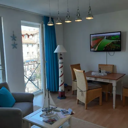 Apartmán Strandstrasse - Fuehrt Auf Schoene Ostsee-seebruecke
