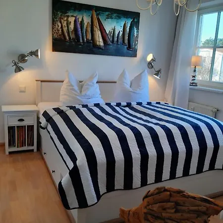 Strandstrasse - Fuehrt Auf Schoene Ostsee-seebruecke Apartament *