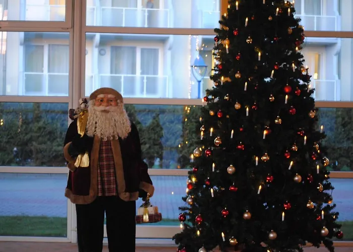 Strandstrasse - Fuehrt Auf Schoene Ostsee-seebruecke
